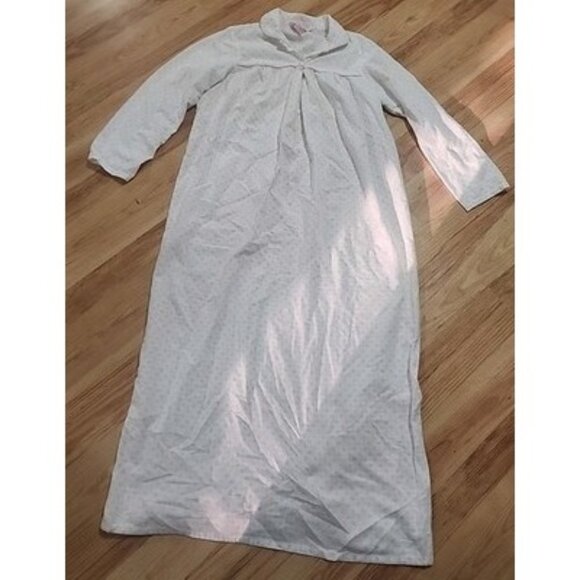 Vintage Carriage Court Flannel 100% Cotton Nightgown Longsleeve Grannycore Small - Picture 1 of 11